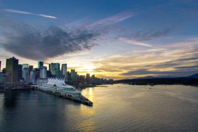Evening Tour of Vancouver Evening Tour of Vancouver