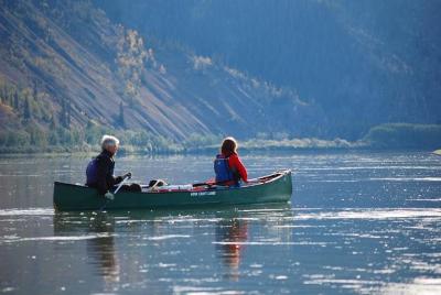 Arctic Day: Yukon River Canoeing Tour | half day