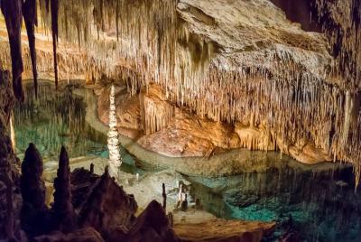 Cayman Crystal Caves & Pedro St James Castle Tour in Grand Cayman Cayman Crystal Caves & Pedro St James Castle Tour in Grand Cayman