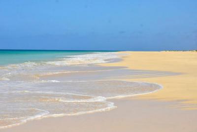 Boa Vista Island: Half-day Tour + Santa Monica Beach by 4x4 Boa Vista Island: Half-day Tour + Santa Monica Beach by 4x4