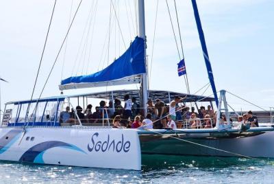 Lounge Catamaran SODADE Half-Day Lounge Catamaran SODADE Half-Day