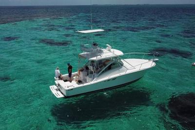 Private Charter 32ft Express Cruiser. Stingay City, Coral Reef Snorkeling Private Charter 32ft Express Cruiser. Stingay City, Coral Reef Snorkeling