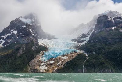 Full day navigation glaciers Balmaceda & Serrano Full day navigation glaciers Balmaceda & Serrano
