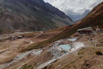 Tour Termas Colina and Cajón del Maipo Full Day, departure from S