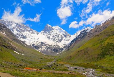 Hiking El Morado Natural Monument