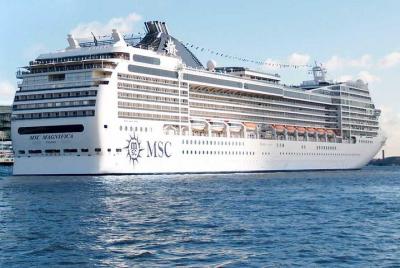 Pick up at the Pier and Valparaiso -Viña del Mar and transfer to the Airport Pick up at the Pier and Valparaiso -Viña del Mar and transfer to the Airport