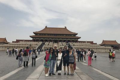 5-Hour Small Group Tour to Tiananmen Square, Forbidden City and A 5-Hour Small Group Tour to Tiananmen Square, Forbidden City and A
