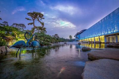 5-Hour Self-Guided Layover Tour to Luo Hong Art Museum with Pekin 5-Hour Self-Guided Layover Tour to Luo Hong Art Museum with Pekin