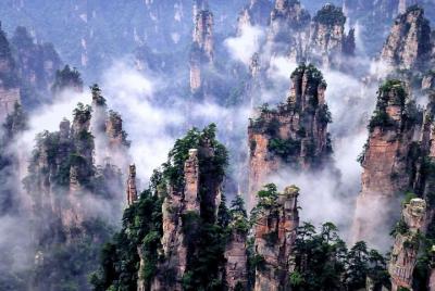 3-Day Private Tour to Zhangjiajie National Park and Glass Bridge 