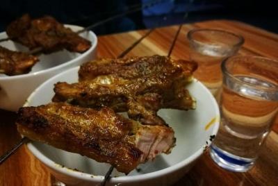 Pub Crawl! Of course in a Chinese way Pub Crawl! Of course in a Chinese way