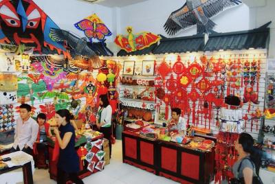 Private Beijing Shopping and Culture Day Tour including Panjiayua