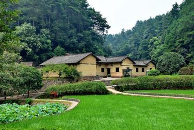 Bullet Train to President Mao Bullet Train to President Mao's Village Shaoshan Day Tour