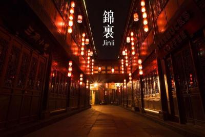 Full Day Panda Base and Tibetan Culture Experience Tour