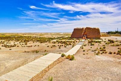 Private Dunhuang Day Tour to Yardan Park, Yumenguan & Yangguan Pass