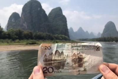 1-Day Guilin Tour to Reed Flute Cave, Xianggong Hill, Bamboo Boat 1-Day Guilin Tour to Reed Flute Cave, Xianggong Hill, Bamboo Boat