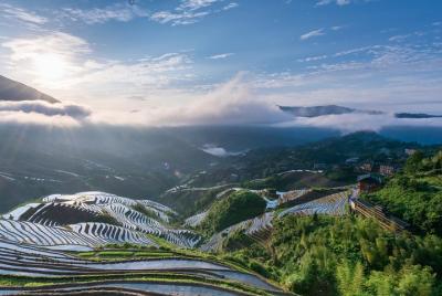 Private Unique memorable hiking in Guilin, Longsheng