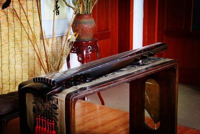 Guqin Experience and Traditional Tea Ceremony
