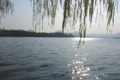 Hangzhou Group Day Tour - West Lake, Ling Yin Temple and More Hangzhou Group Day Tour - West Lake, Ling Yin Temple and More