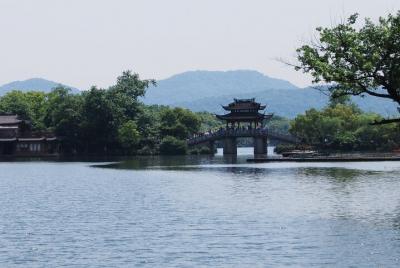 Hangzhou City Tour: West Lake Cruise and Lingyin Temple Hangzhou City Tour: West Lake Cruise and Lingyin Temple