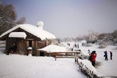 Small Group Tour to Harbin Volga Manor with Entrance Fee and Lunc Small Group Tour to Harbin Volga Manor with Entrance Fee and Lunc