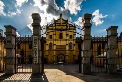 Half-Day History Tour in Kunming Half-Day History Tour in Kunming