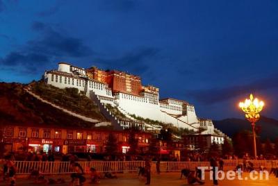 Central tibet tour to south and north sides with city tour7-8 days Central tibet tour to south and north sides with city tour7-8 days