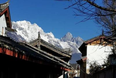 2-Days Private tour of Tiger Leaping Gorge,Shaxi and Shibaoshan f