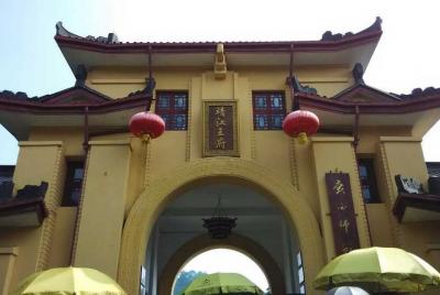 Elephant Trunk Hill and Duxiu Peak Guilin Private Day Tour  Elephant Trunk Hill and Duxiu Peak Guilin Private Day Tour