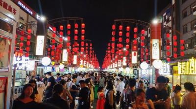 3-Hour Private Night Walking Tour of Luoyang Ancient Culture Stre