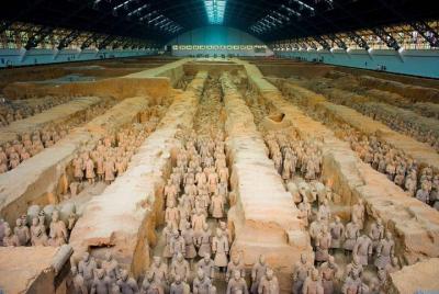 1 Day Xian Group Tour: Terracotta Warriors & City Wall