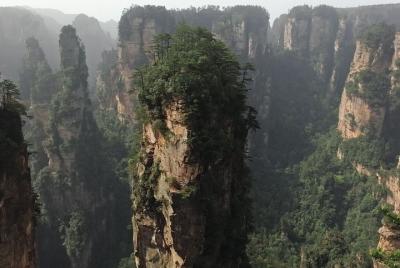 5-Day Private Tour from Zhangjiajie to Fenghuang and Shanghai  5-Day Private Tour from Zhangjiajie to Fenghuang and Shanghai