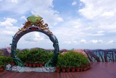 One Day Private Tour of Yanoda Tropical Rain Forest Park and Li M One Day Private Tour of Yanoda Tropical Rain Forest Park and Li M