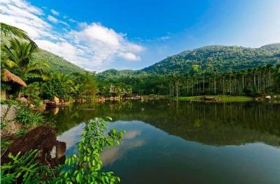Half Day Private Tour to Yanoda Tropical Rain Forest Park Half Day Private Tour to Yanoda Tropical Rain Forest Park