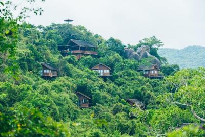 4 Days Sanya Highlight Private Tour for Tropical Rain Forest Expe 4 Days Sanya Highlight Private Tour for Tropical Rain Forest Expe