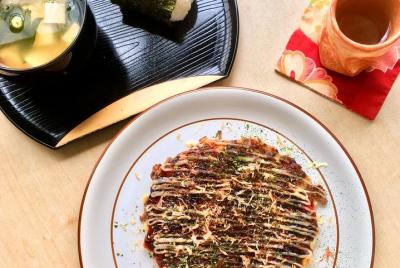 Osaka Okonomiyaki Cooking Experience!