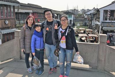 8 or 10 hr Zhujiajiao Village + Shanghai Highlights with 4 Option