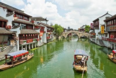 4-Hour Qibao Ancient Water Town Private Tour with Metro Experienc 4-Hour Qibao Ancient Water Town Private Tour with Metro Experienc
