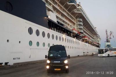 Jerusalem Private Guide & 18 seater Minibus Shore Excursion Day T