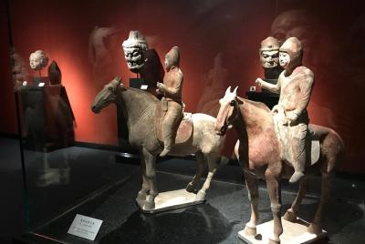 Shanghai Private Tour Featuring Must-see Museums plus Xintiandi