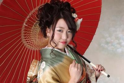 Kimono Photo Shoot Experience in Nagoya Kimono Photo Shoot Experience in Nagoya