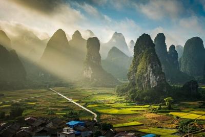 3-Day Private Tour from Shanghai by Air:Guilin, Longji Rice Terra 3-Day Private Tour from Shanghai by Air:Guilin, Longji Rice Terra