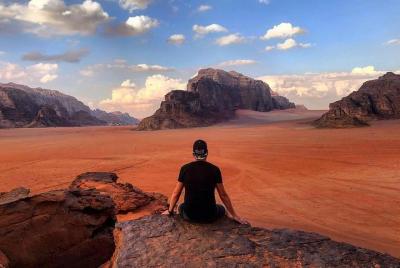 Jordan Horizons Tours : 06 Hours Jeep Tour in Wadi Rum 