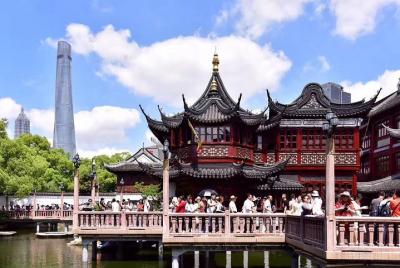 Two Hours Walking Tour in the Yu Garden with Old Shanghai Town 