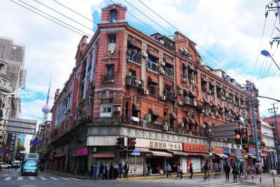 Small Group 2.5-Hour Walking Tour - Spots Hiding Behind the Shang