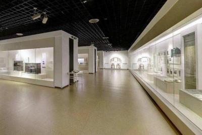 Private Customized Shanghai Highlights in One Day from Shenzhen b