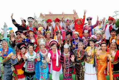 Shenzhen Afternoon Private Tour of Huaqiangbei Shopping and Dance