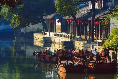 4-Hour Tongli Water Town Private Tour from Suzhou with Boat Ride  4-Hour Tongli Water Town Private Tour from Suzhou with Boat Ride