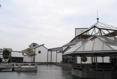 Suzhou Day Trip of Gardens and Old Street