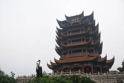 Private Wuhan Day Tour to Yellow Crane Tower, Guiyuan Temple and  Private Wuhan Day Tour to Yellow Crane Tower, Guiyuan Temple and
