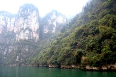 2-Day to Xiling Gorge in Yichang from Wuhan by Bullet Train 2-Day to Xiling Gorge in Yichang from Wuhan by Bullet Train